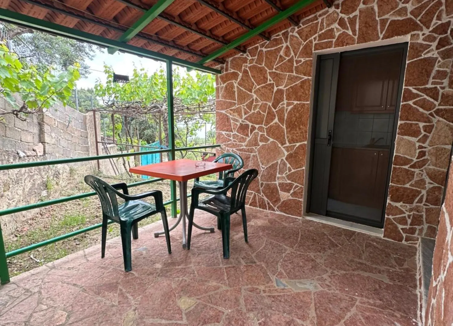 Romeo'S Guest House 2 Piqeras Albania