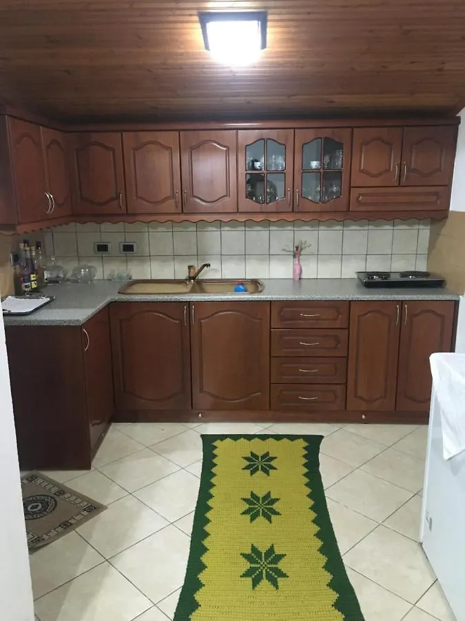 Romeo'S Guest House 2 Piqeras Albania